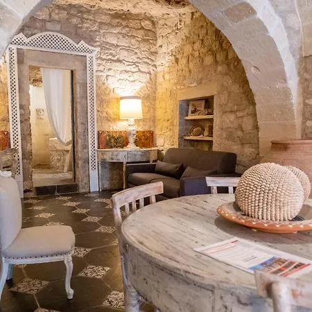 Luxury Palace *